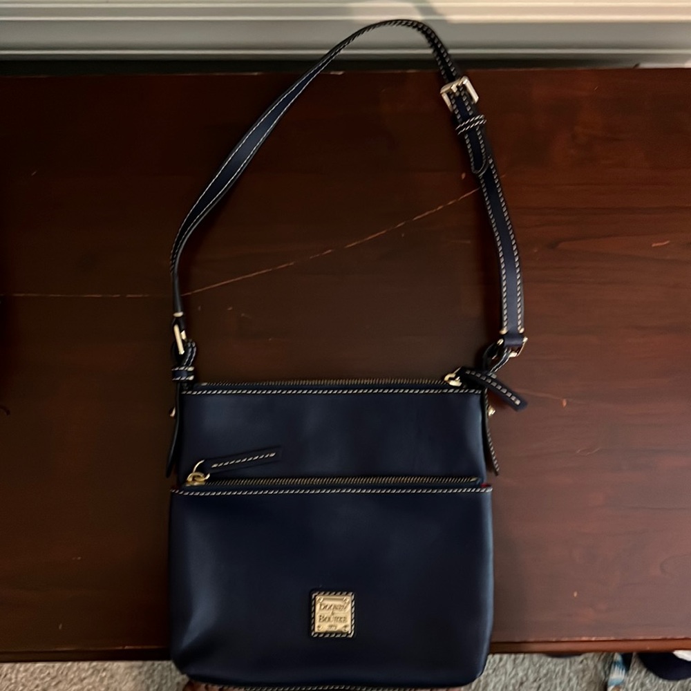 Dooney & Bourke leather purse